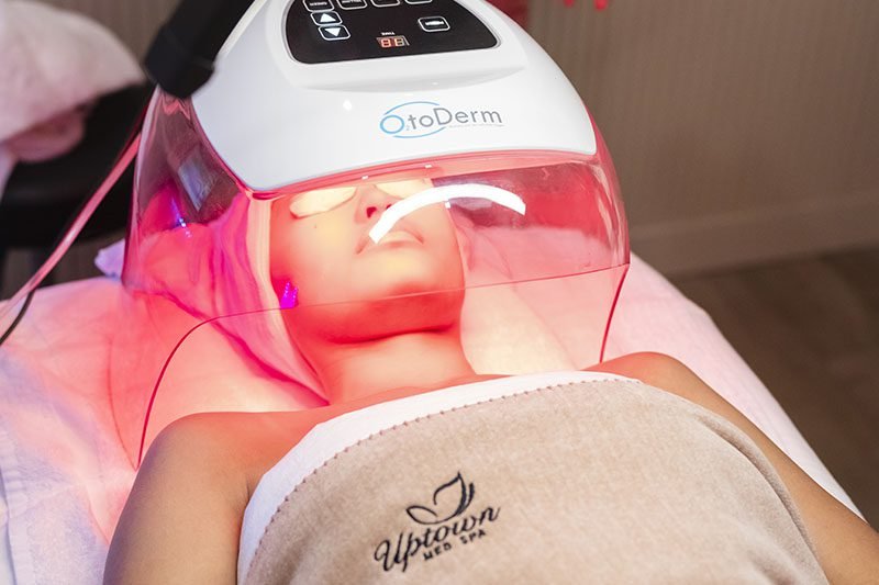Uptown Signature Glass Facial